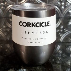Corkcicle 12oz Stemless. NWT